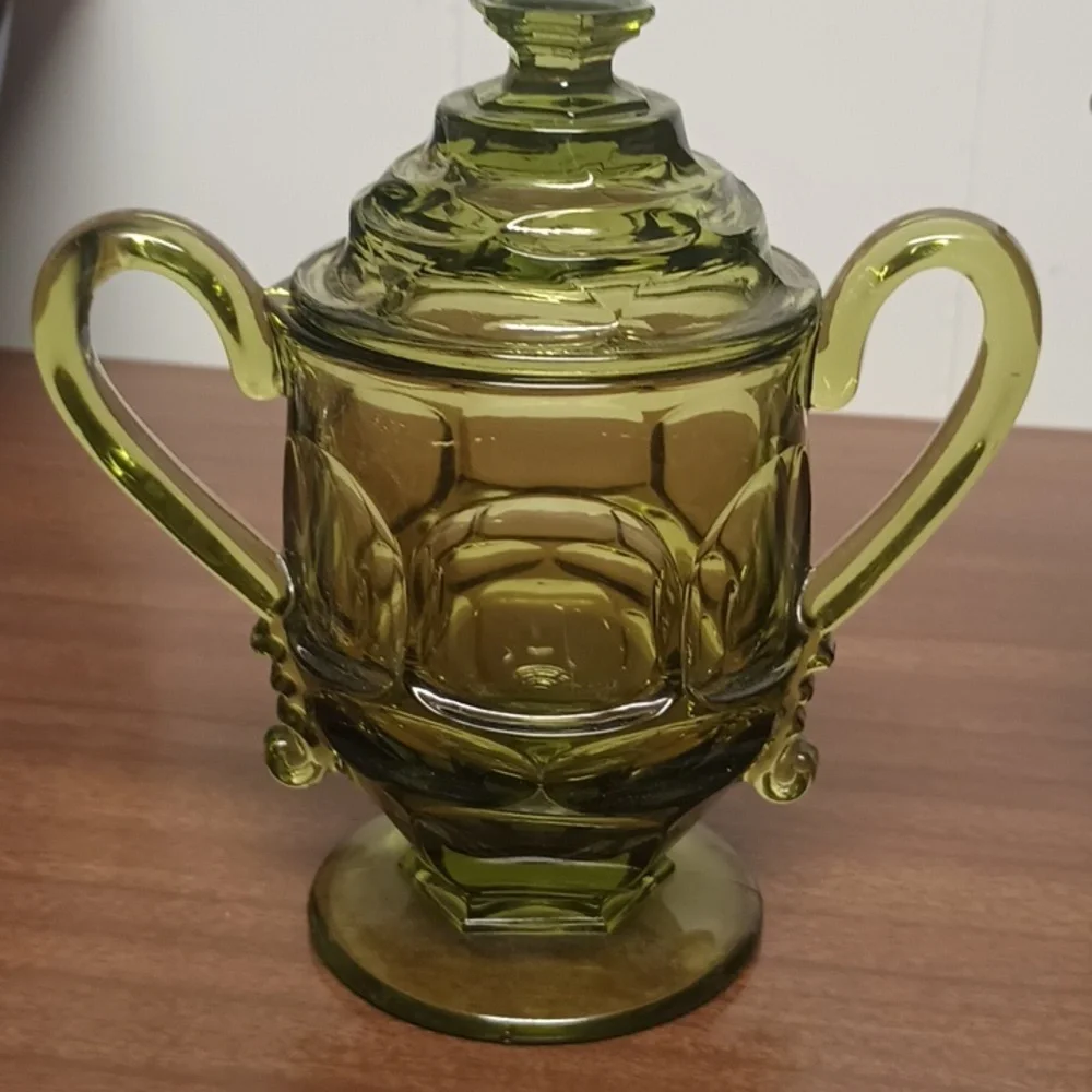 Vintage Fostoria Green Glass Sugar and Creamer Set - Picture 3 of 4